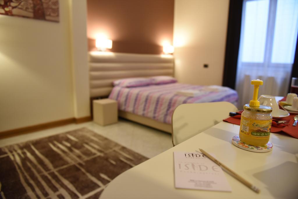 B&B La Dimora Di Iside Benevento Kamer foto